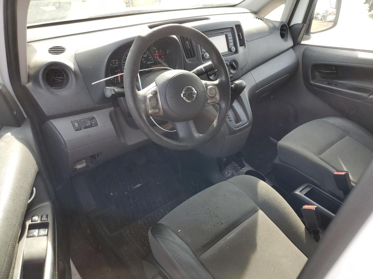2014 Nissan NV - Image 8