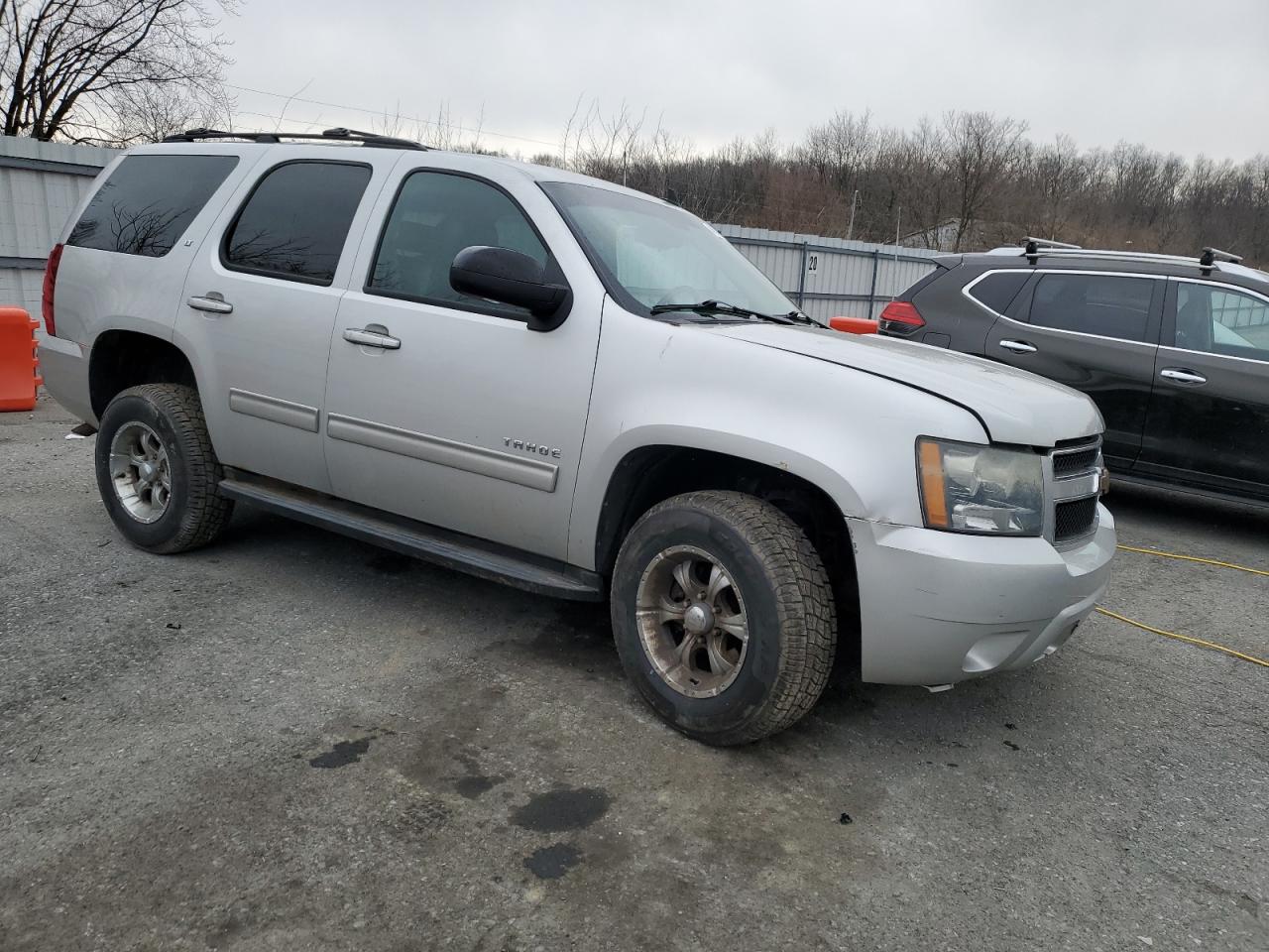 2010 Chevrolet Tahoe - Image 4