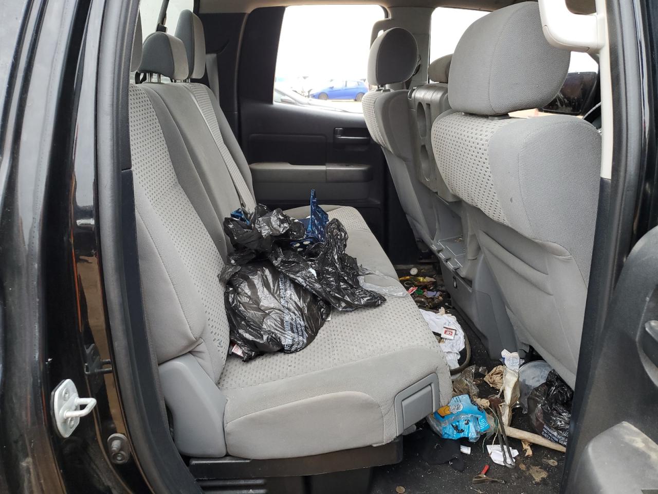 2012 Toyota Tundra - Image 10