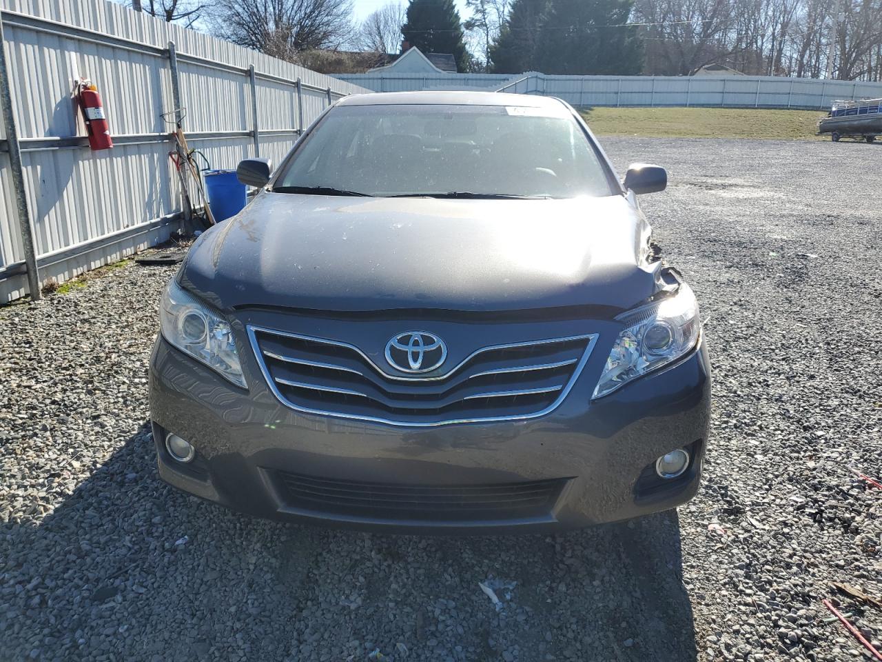 2011 Toyota Camry - Image 5