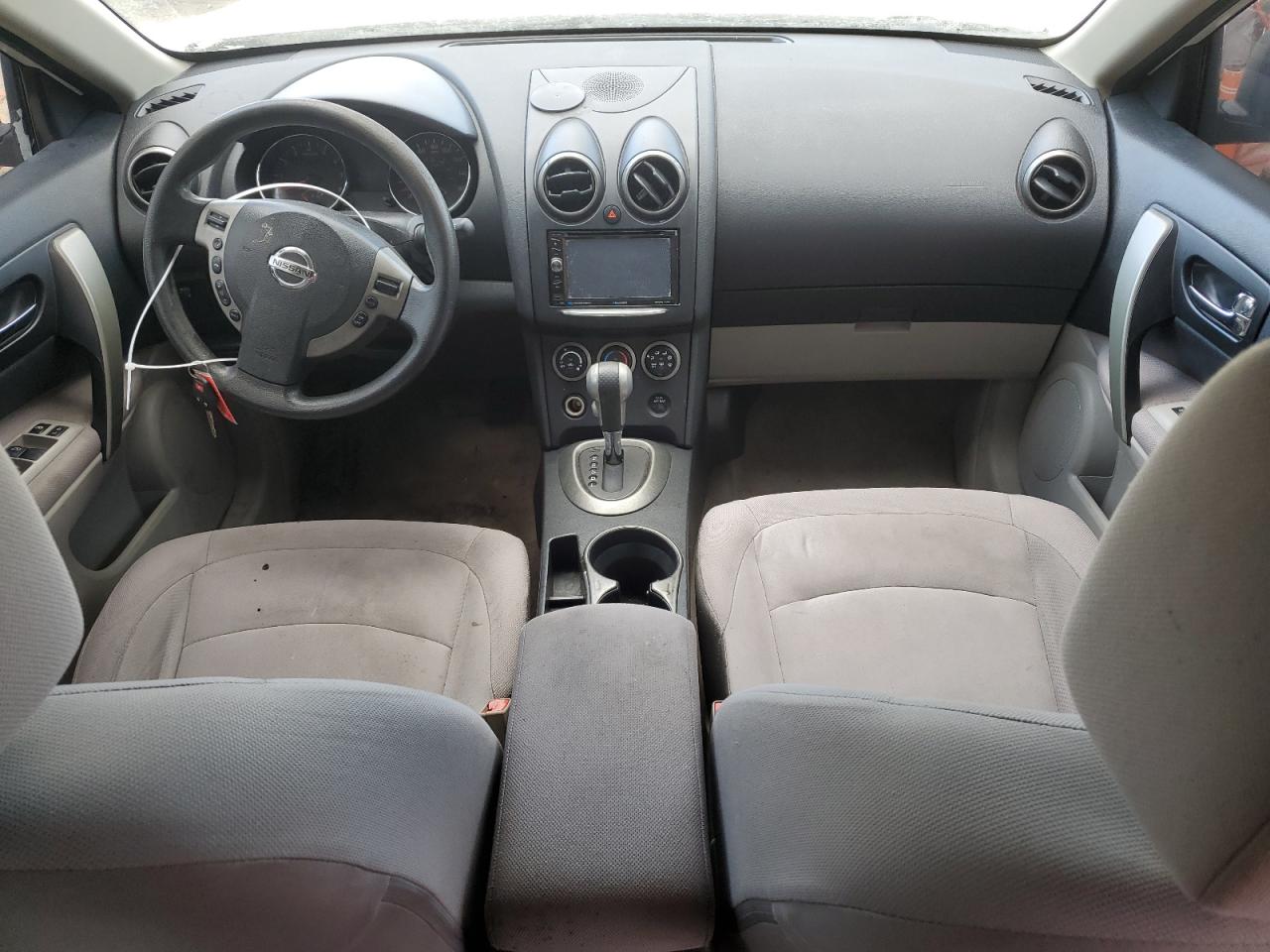 2011 Nissan Rogue - Image 8