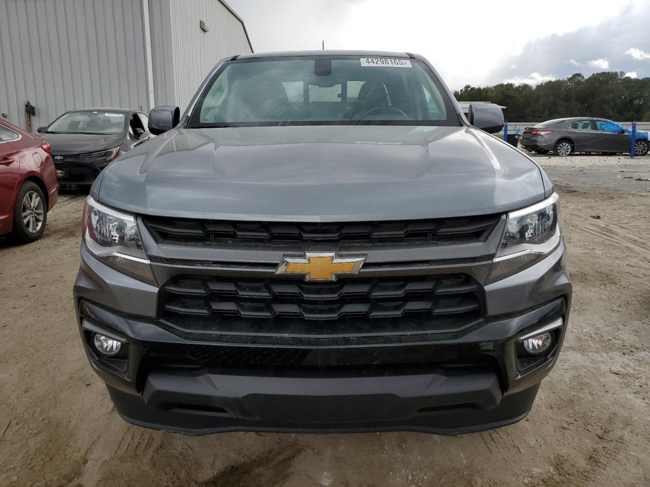2022 Chevrolet Colorado - Image 5