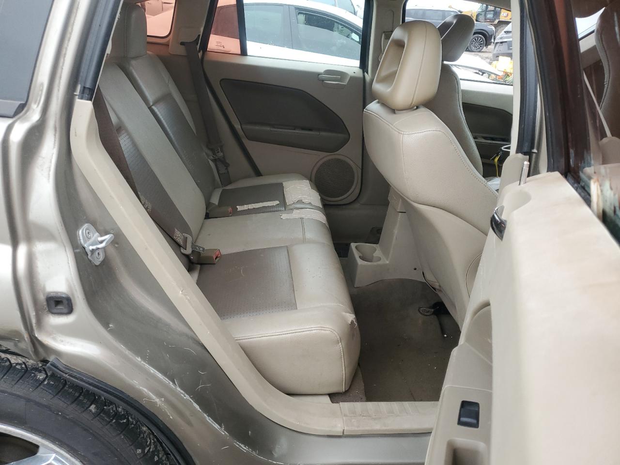 2007 Dodge Caliber - Image 10