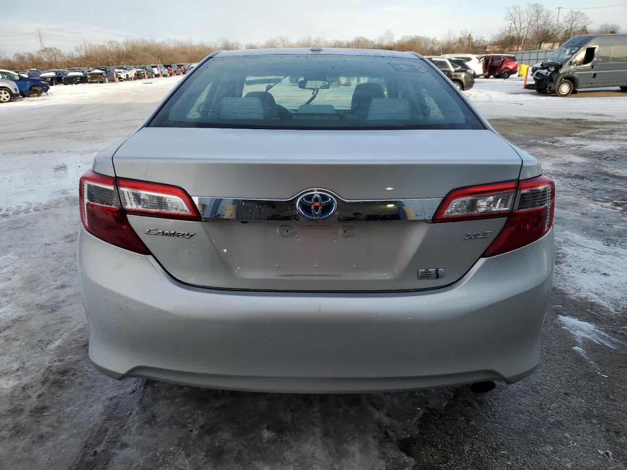 2014 Toyota Camry - Image 6