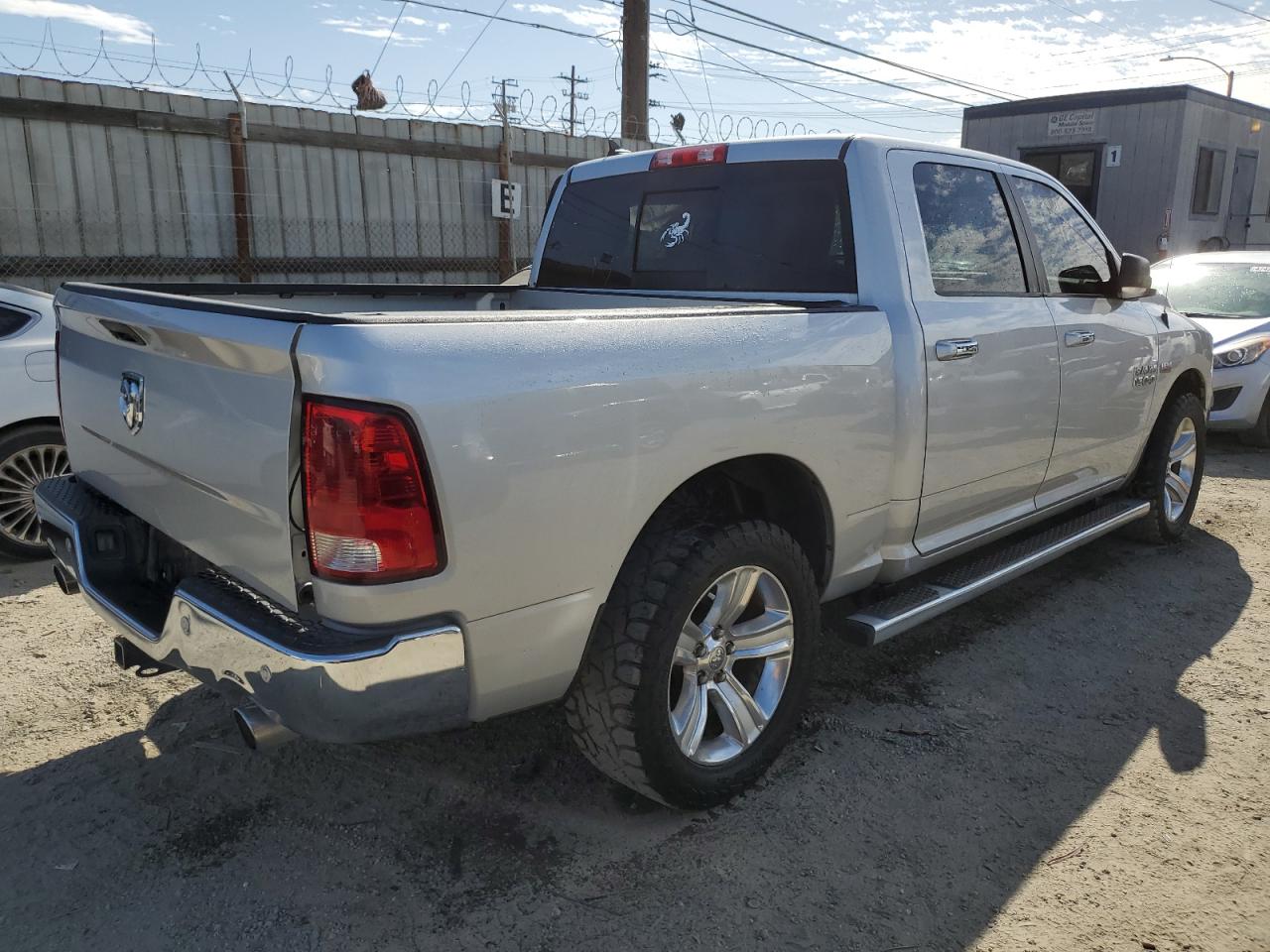 2014 RAM 1500 - Image 3