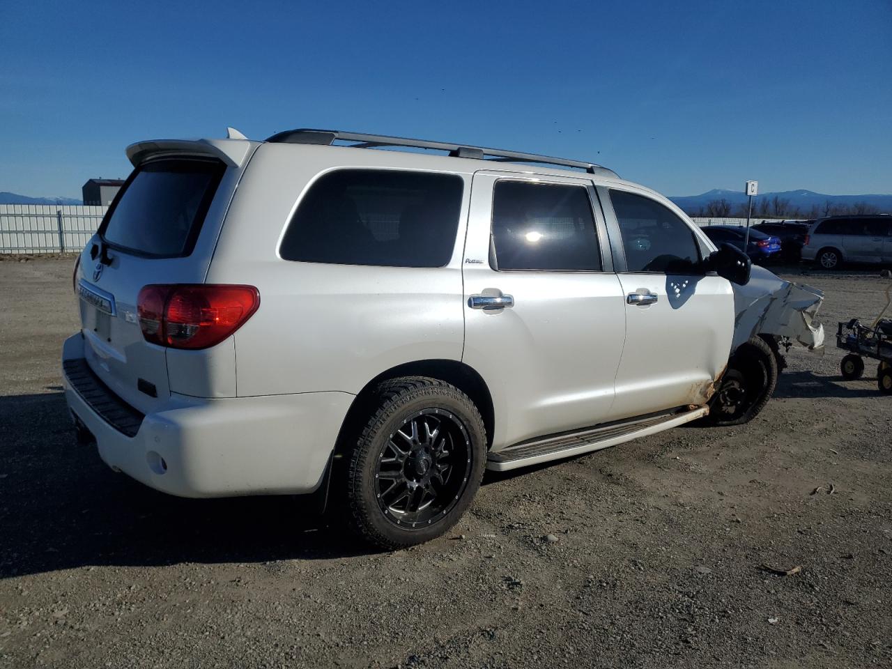 2010 Toyota Sequoia - Image 3