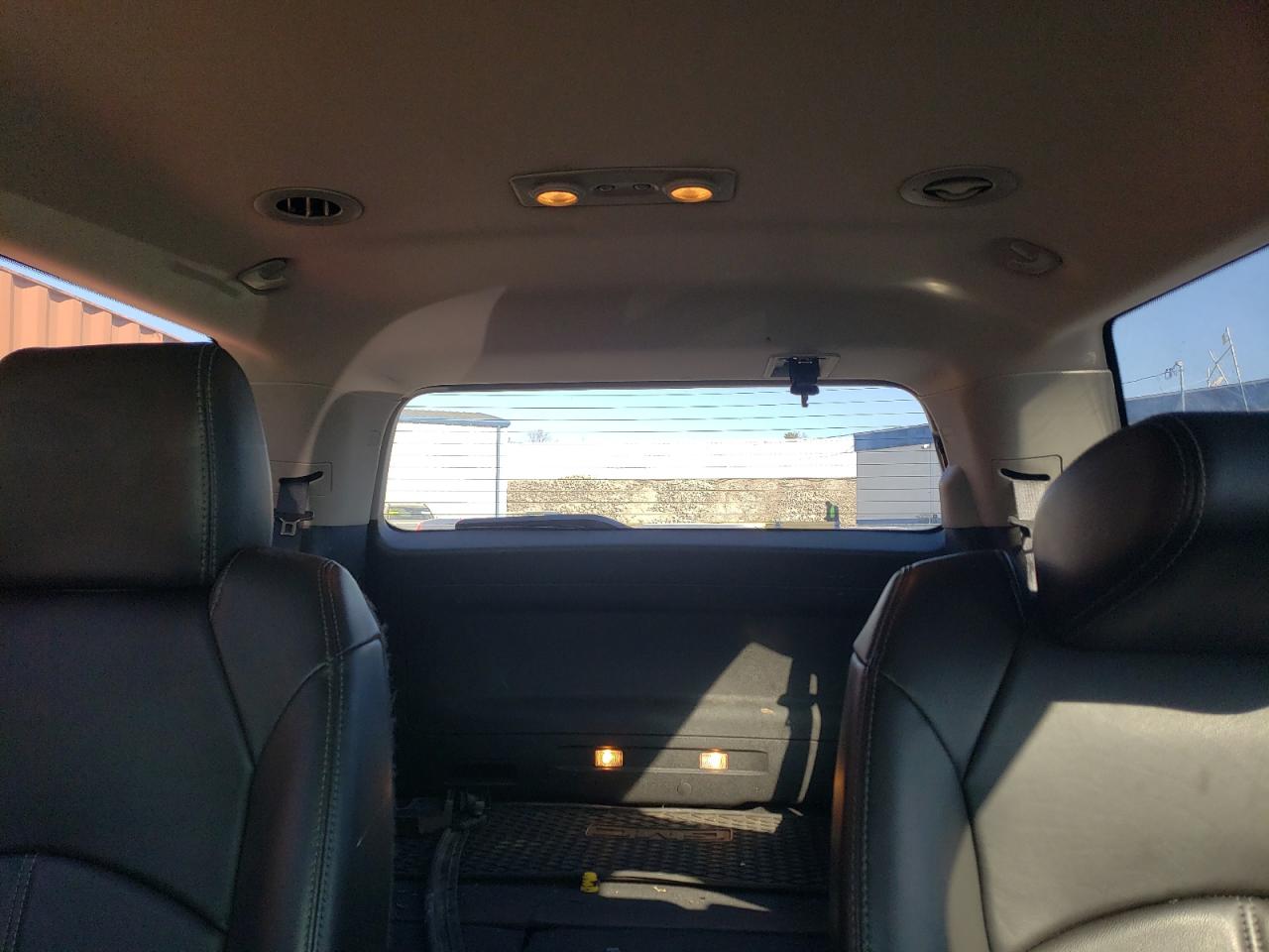 2016 GMC Acadia - Image 10