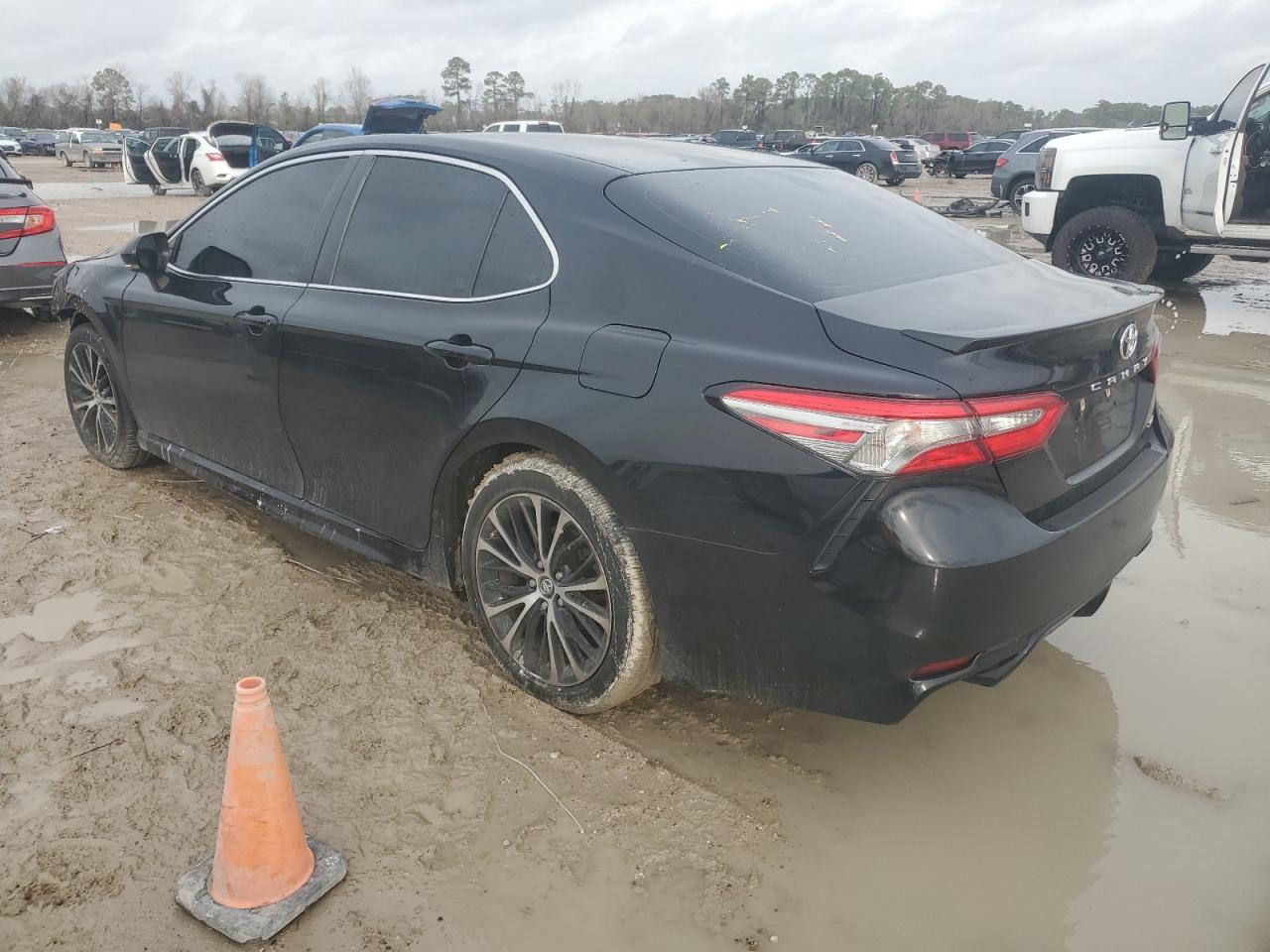 2018 Toyota Camry - Image 2