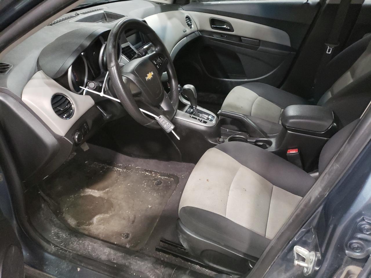 2012 Chevrolet Cruze - Image 7