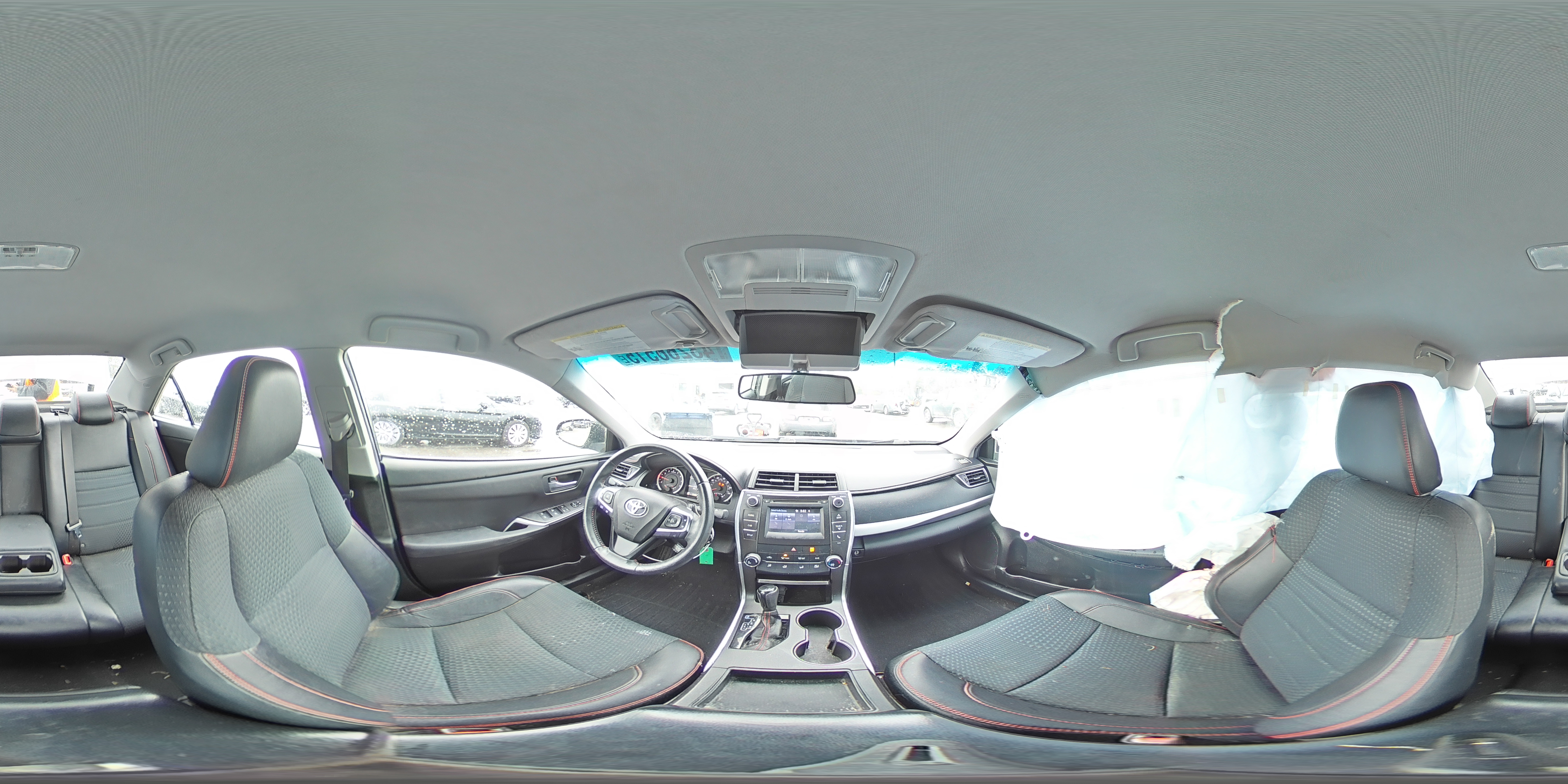 2015 Toyota Camry - Image 13