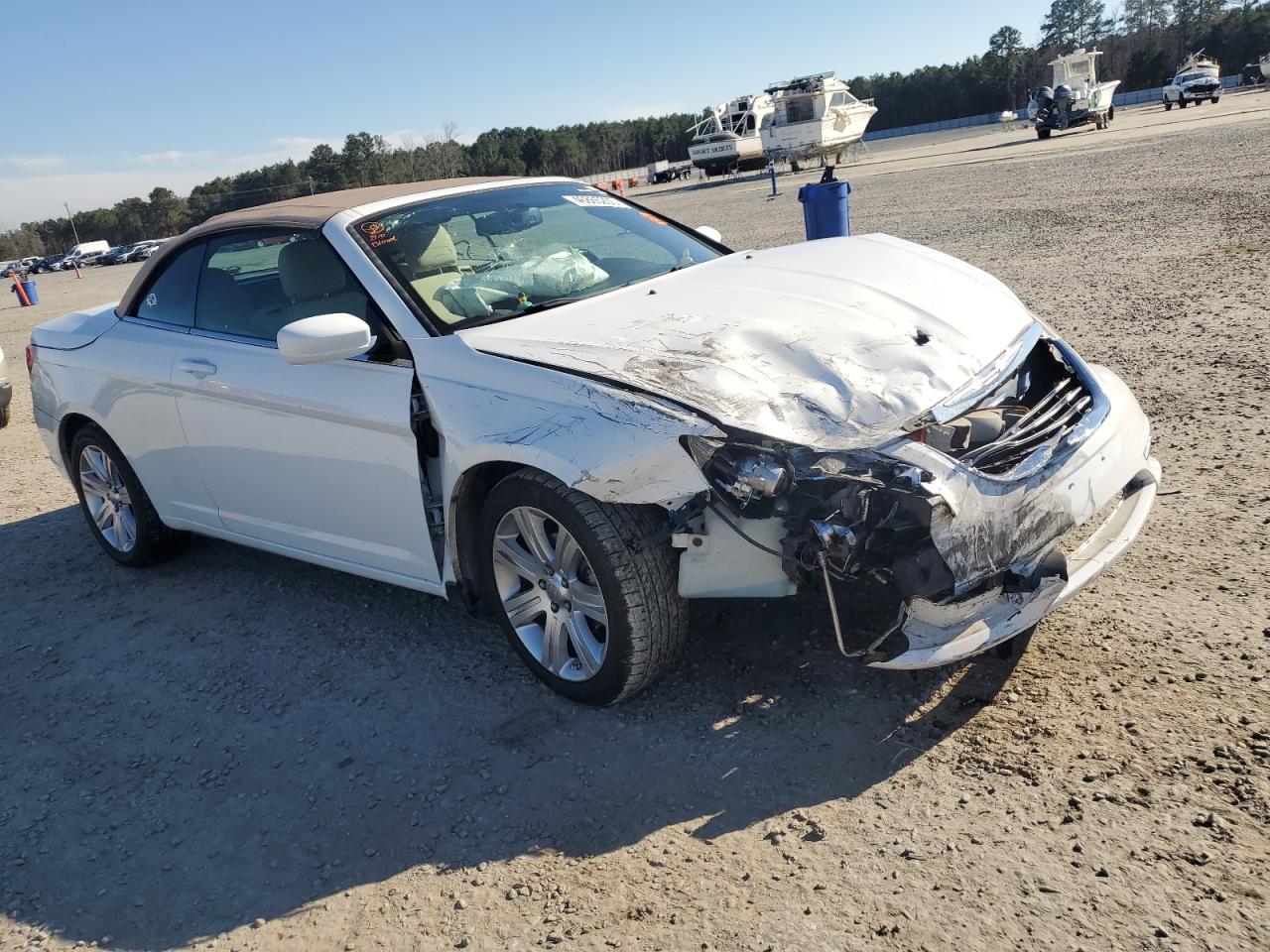 2012 Chrysler 200 - Image 4