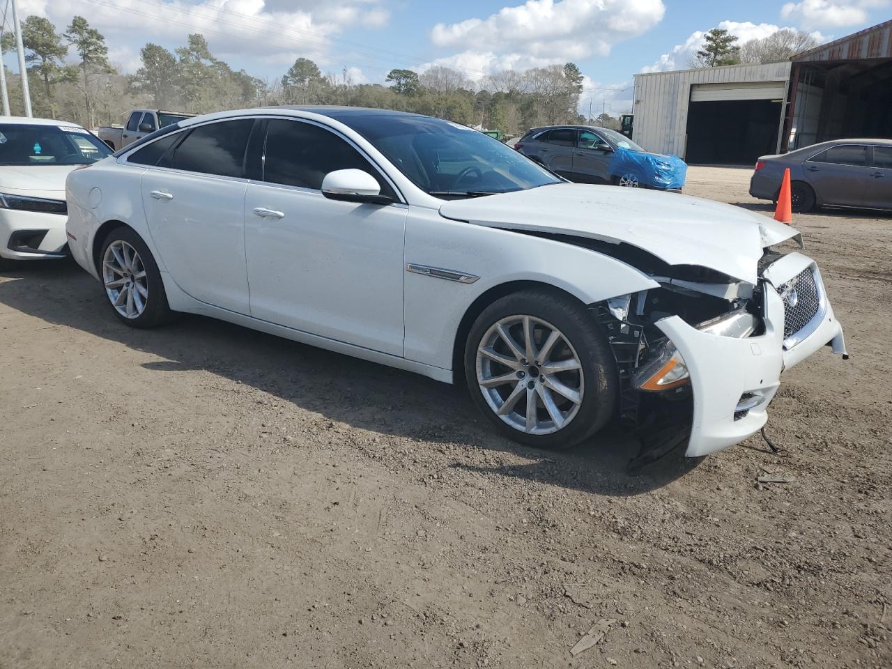 2013 Jaguar XJ - Image 5