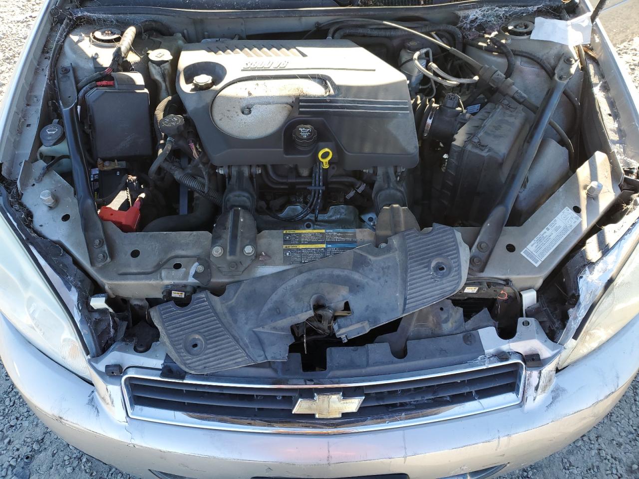 2006 Chevrolet Impala - Image 12