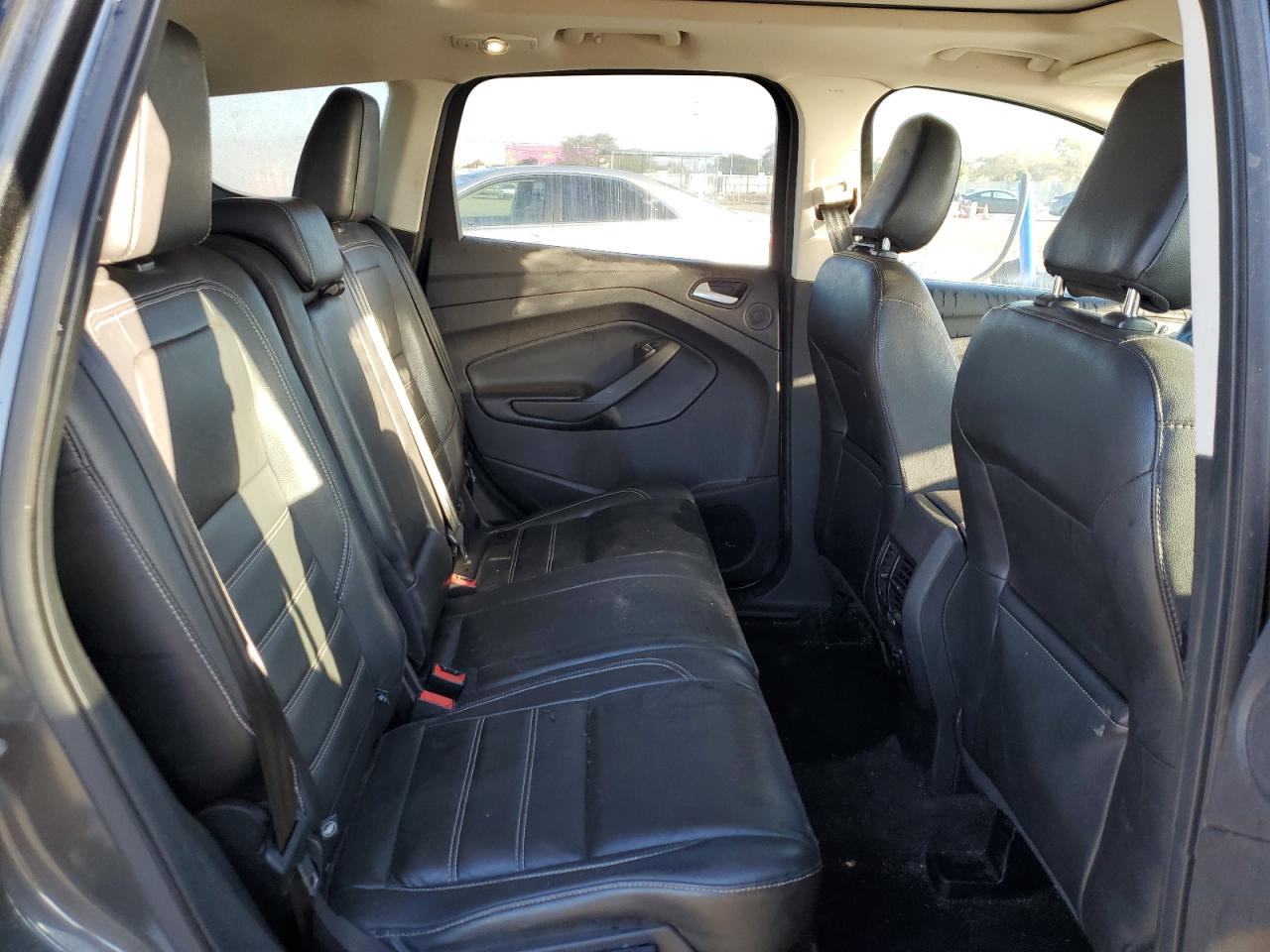 2018 Ford Escape Titanium VIN: 1FMCU9J95JUC60628 Lot: 45591615