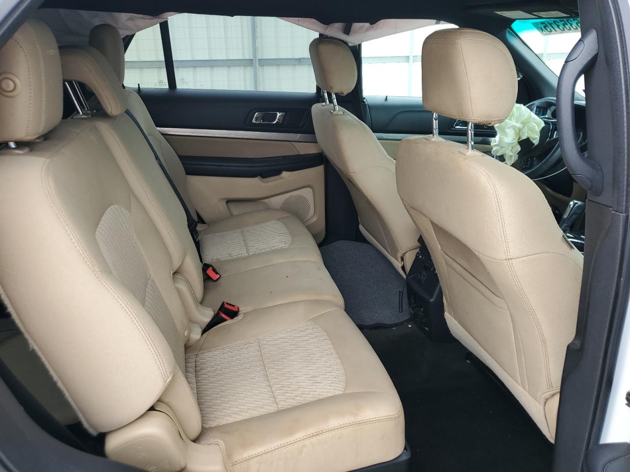2017 Ford Explorer - Image 11
