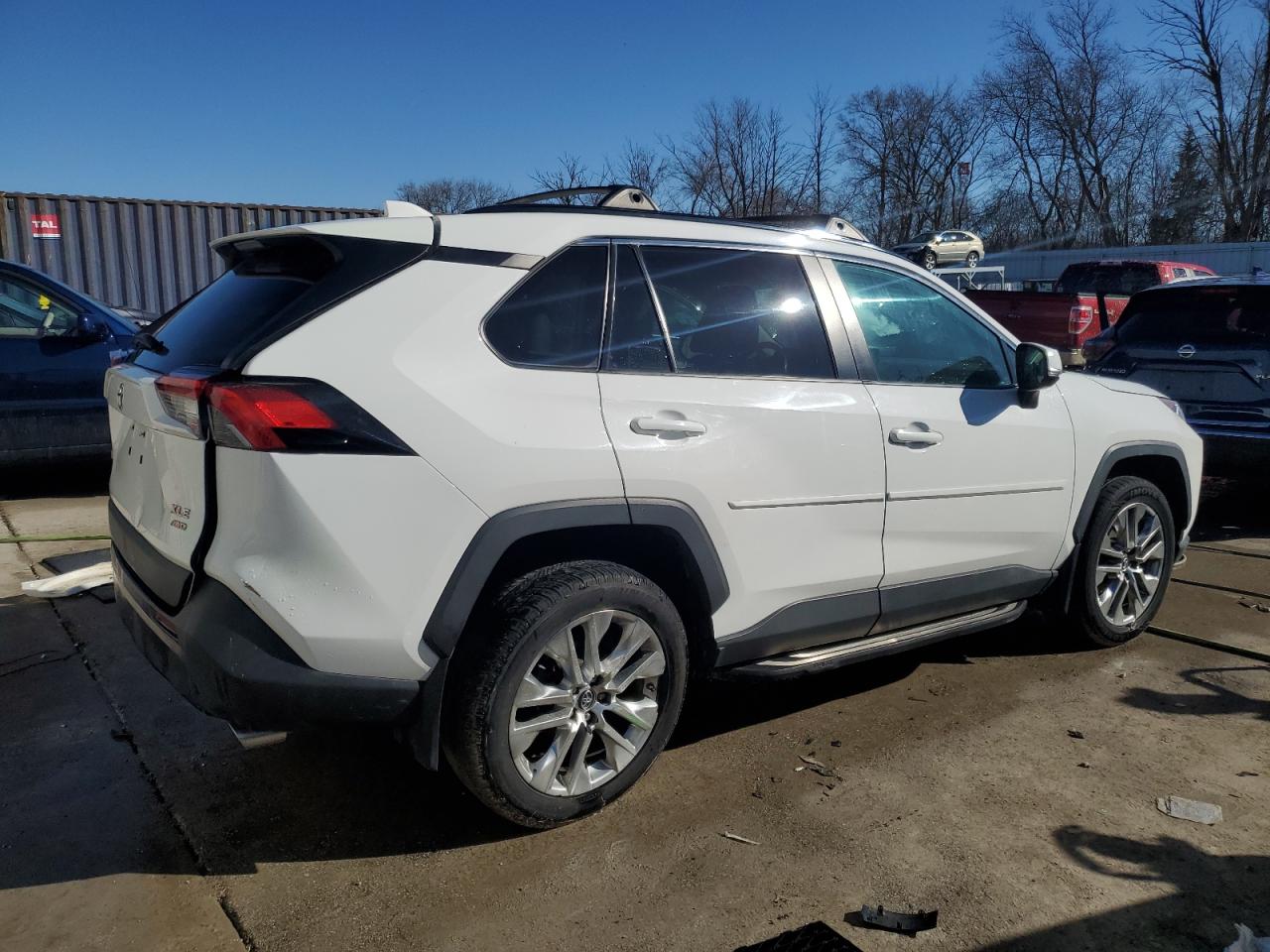 2019 Toyota RAV 4 - Image 3