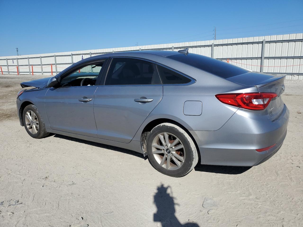 2017 Hyundai Sonata - Image 2
