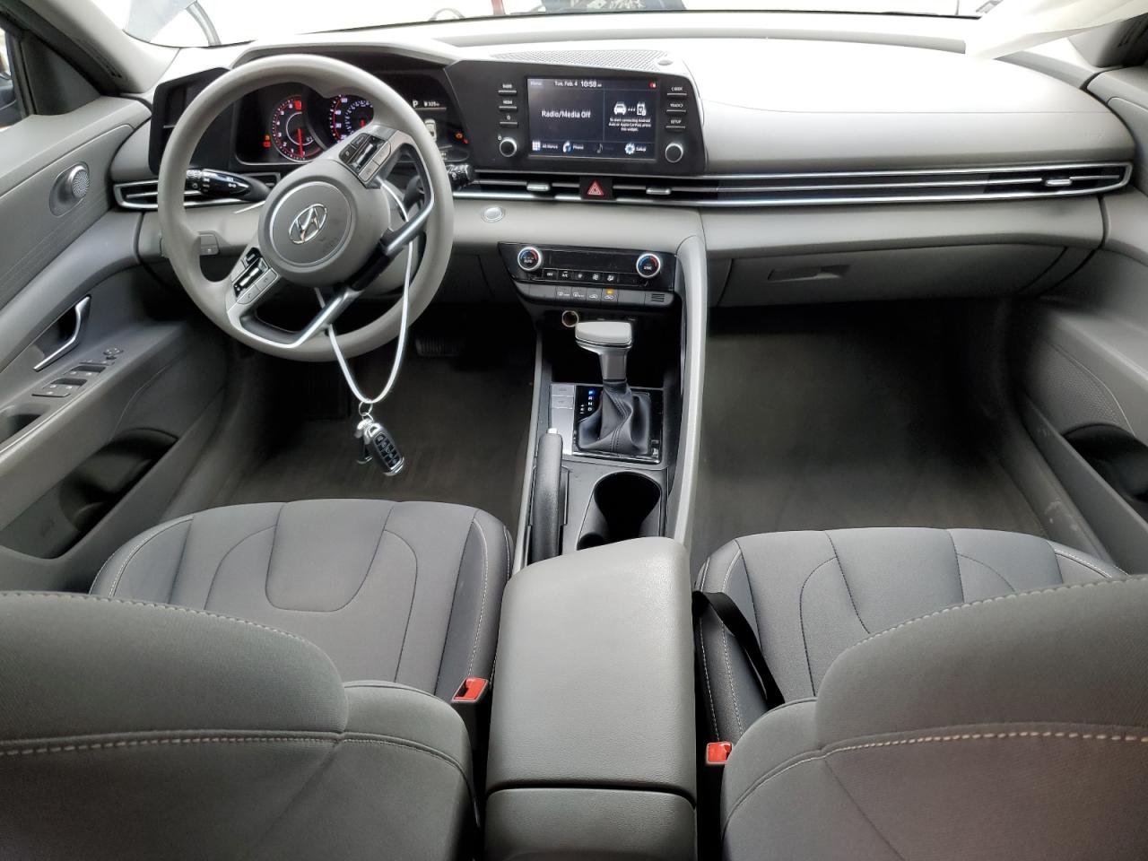 2021 Hyundai Elantra - Image 8