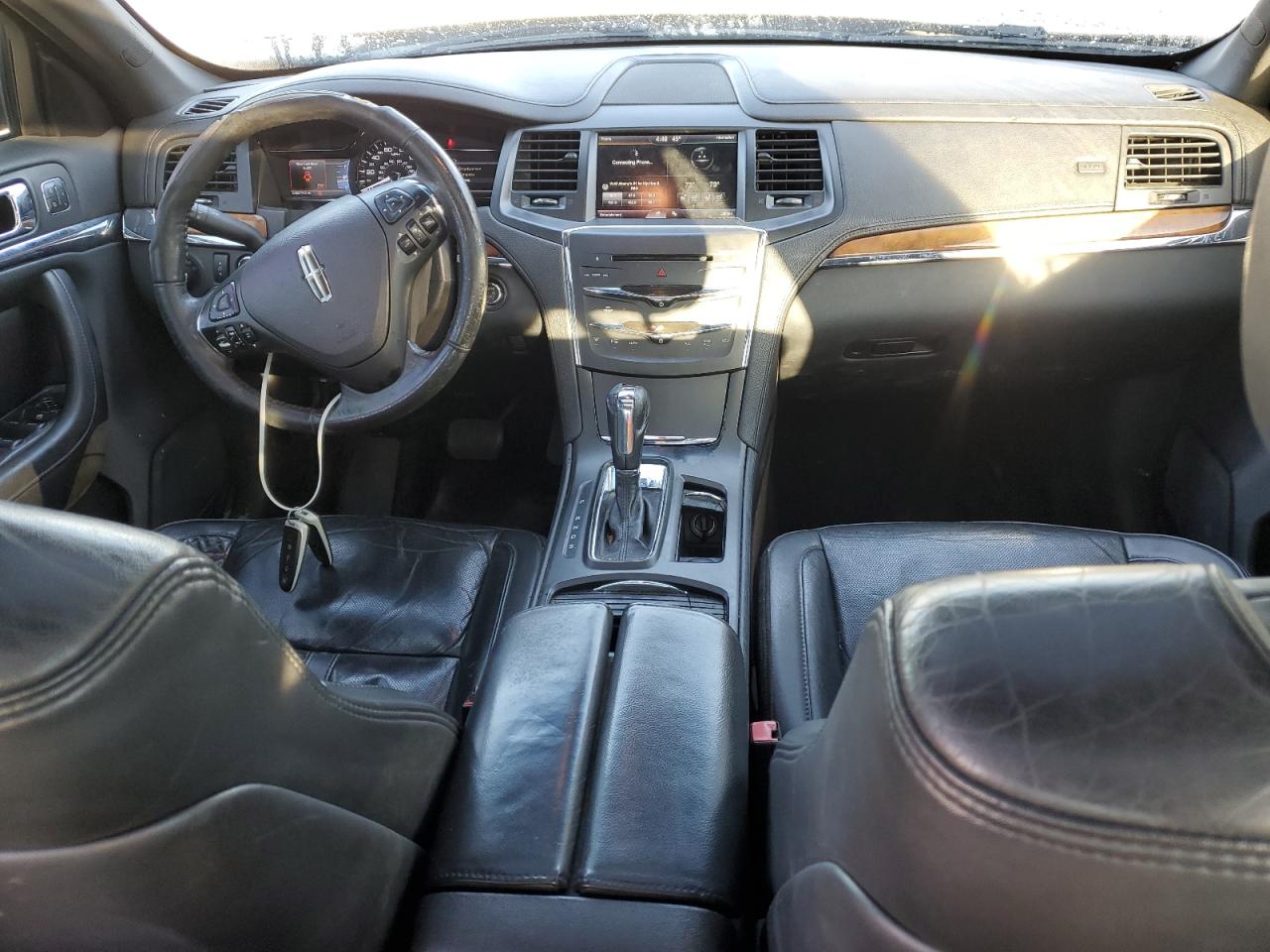2015 Lincoln MKS - Image 8