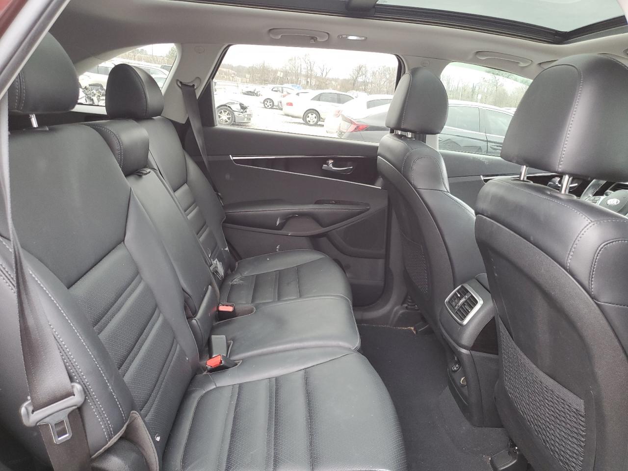 2019 Kia Sorento - Image 12