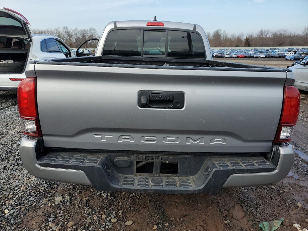 2020 Toyota Tacoma - Image 6