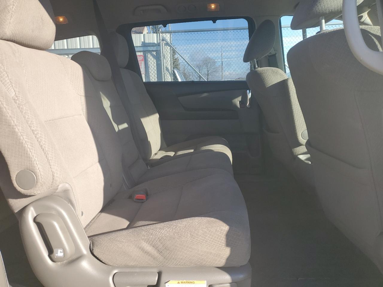 2014 Honda Odyssey - Image 11