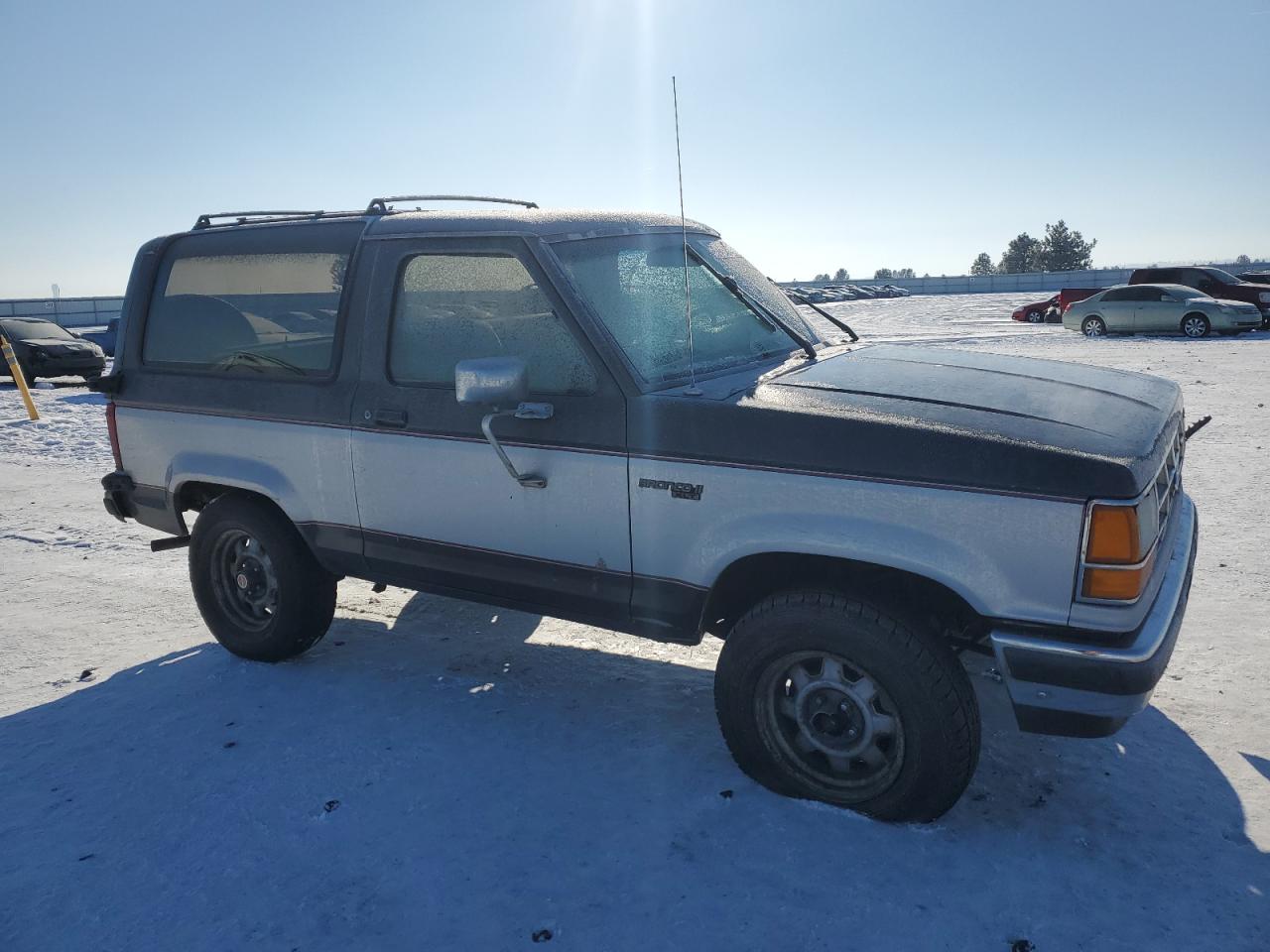 1989 Ford Bronco - Image 4