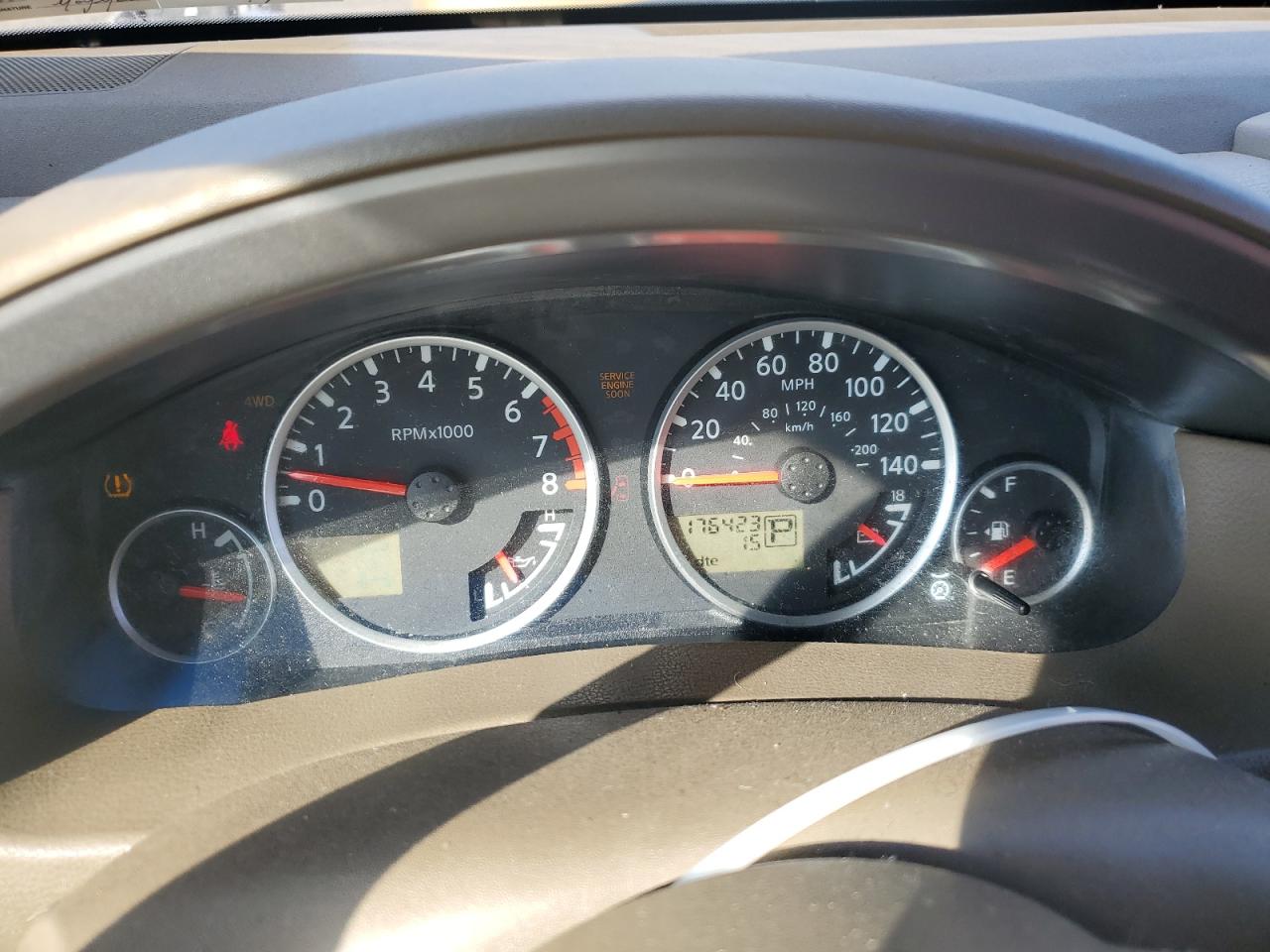 2005 Nissan Pathfinder - Image 9