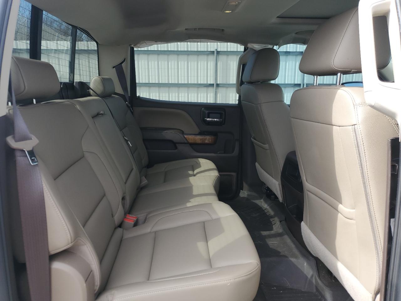 2018 GMC Sierra - Image 11