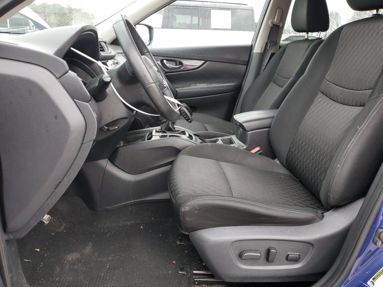 2019 Nissan Rogue - Image 7
