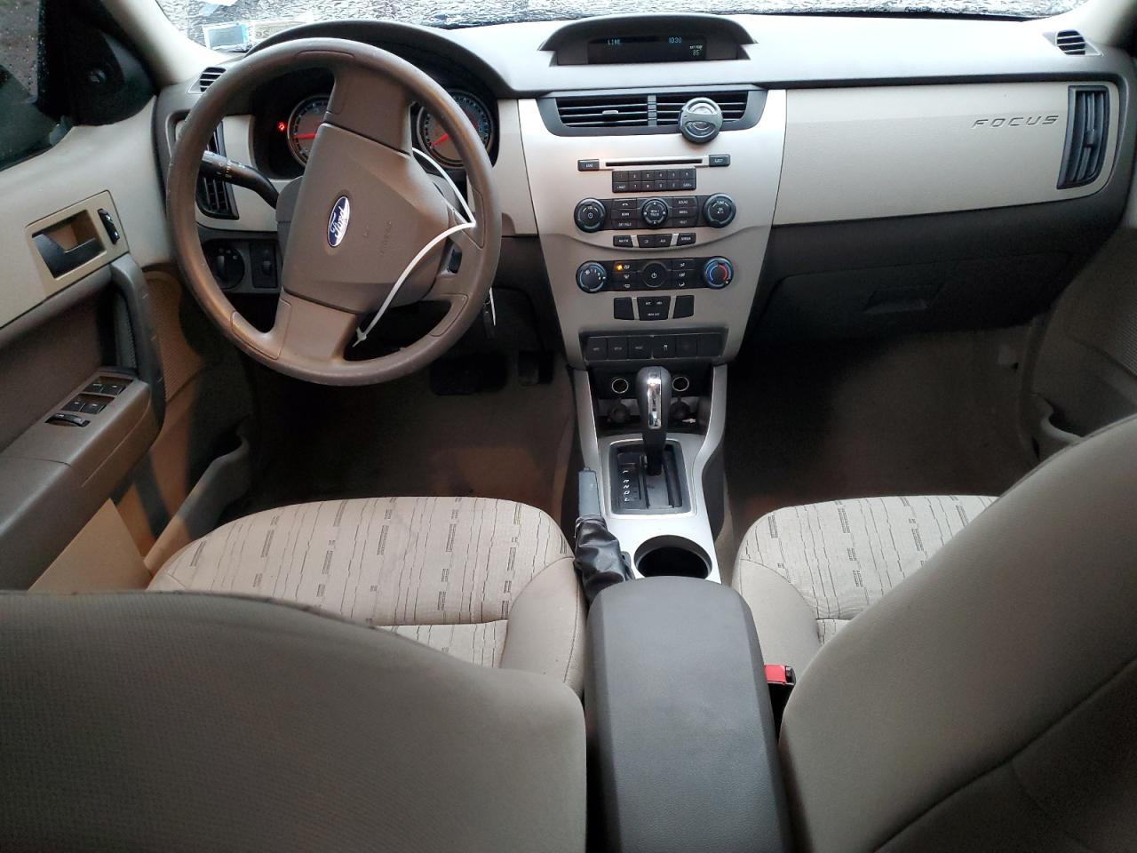 2010 Ford Focus - Image 8