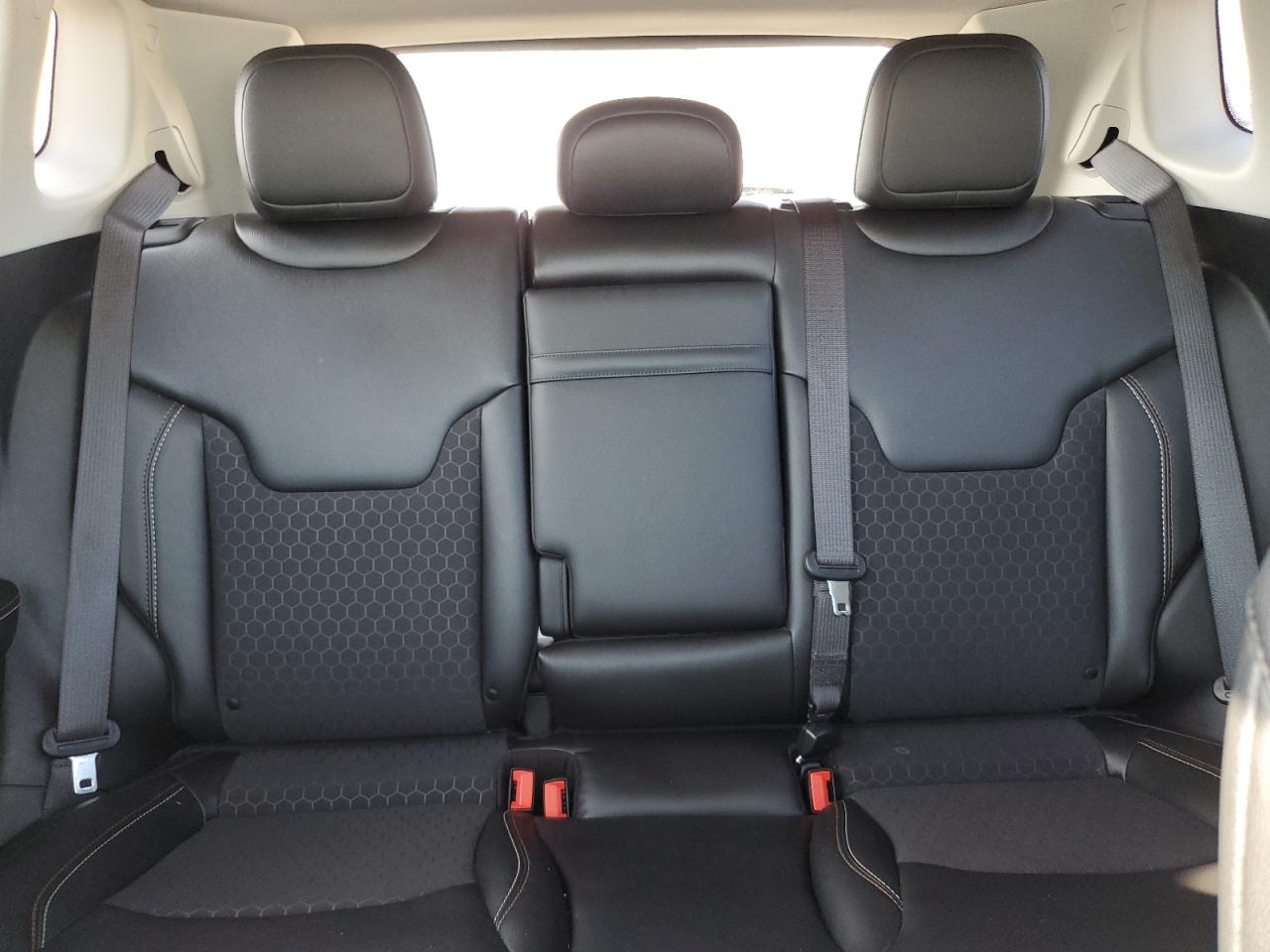 2019 Jeep Compass - Image 10