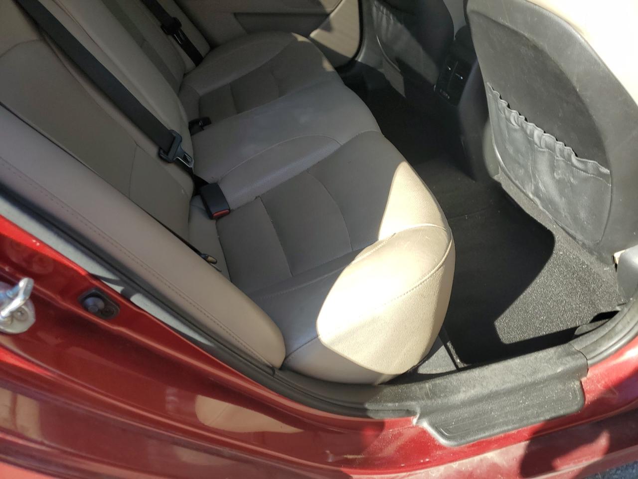 2015 Kia Optima - Image 10