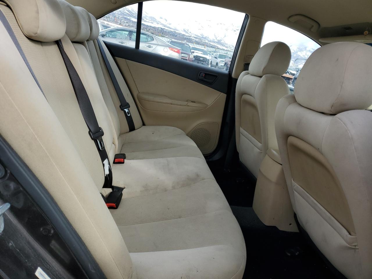 2009 Hyundai Sonata - Image 11