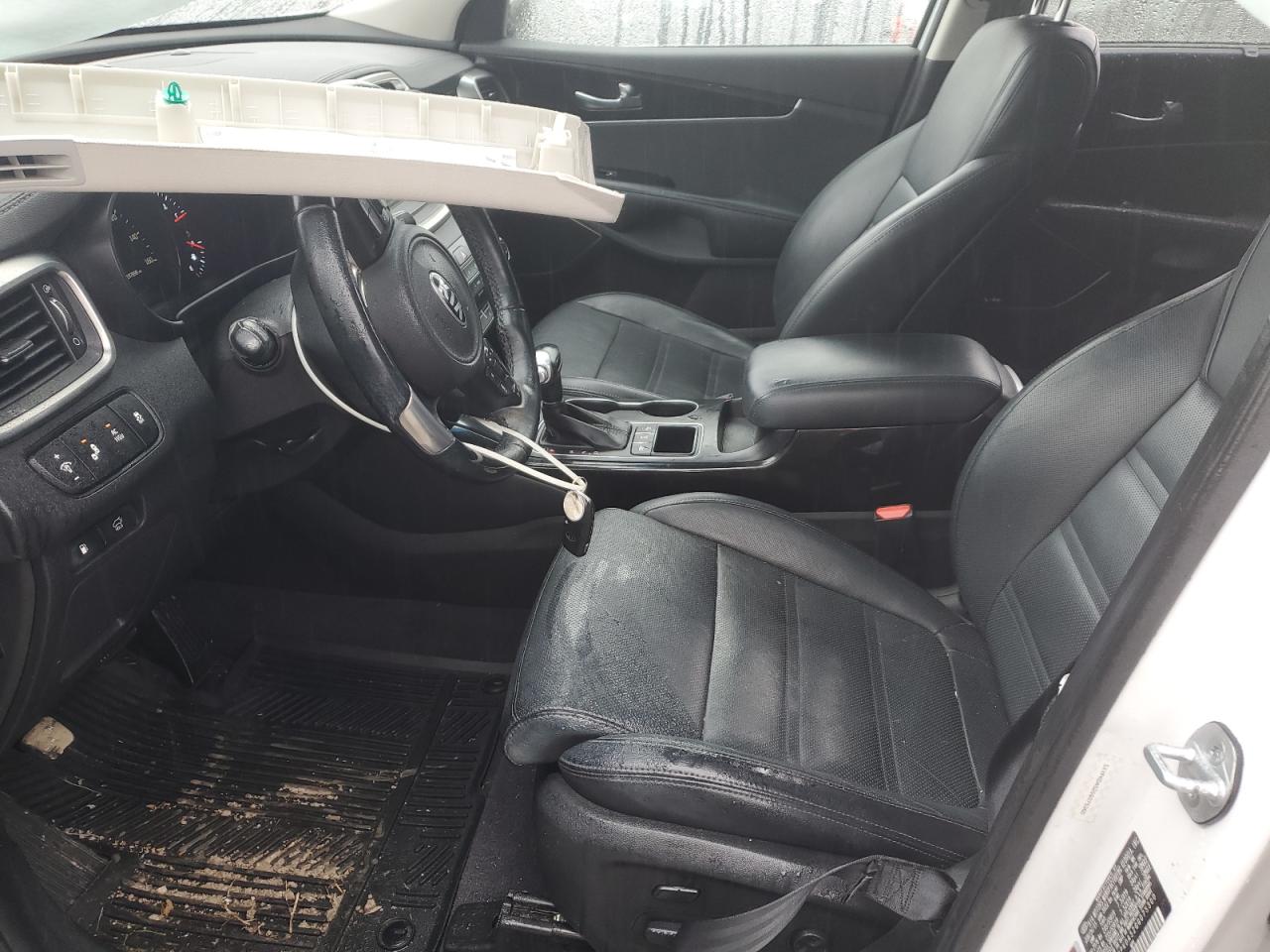 2016 Kia Sorento - Image 7