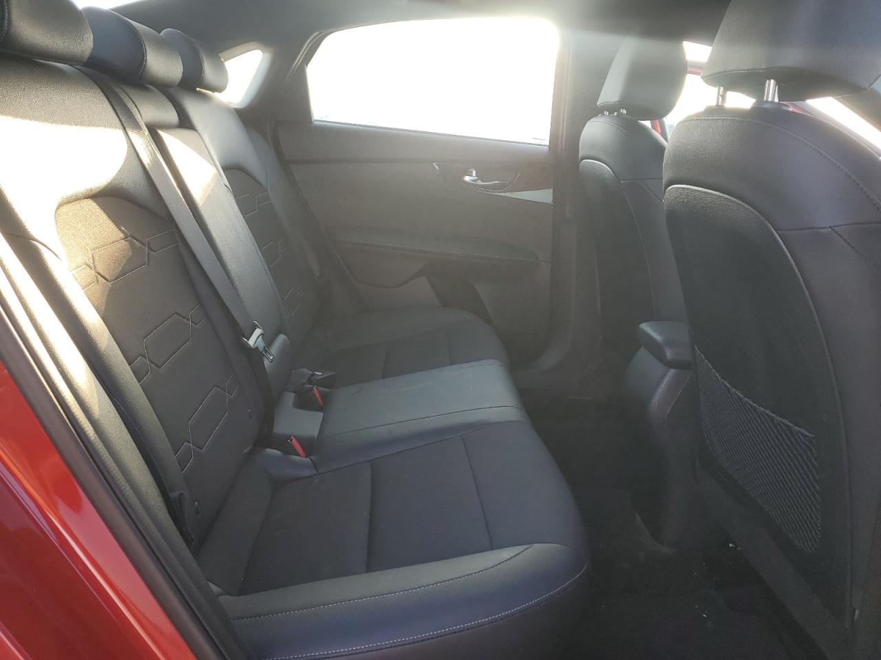 2024 Kia Forte - Image 10