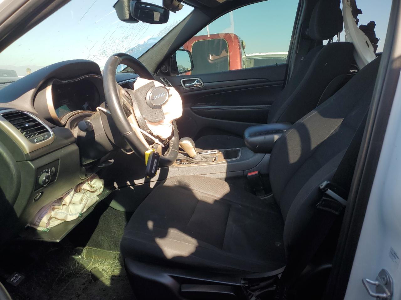 2017 Jeep Grand Cherokee - Image 7