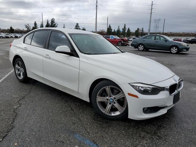  BMW 3 SERIES 2014 Белый
