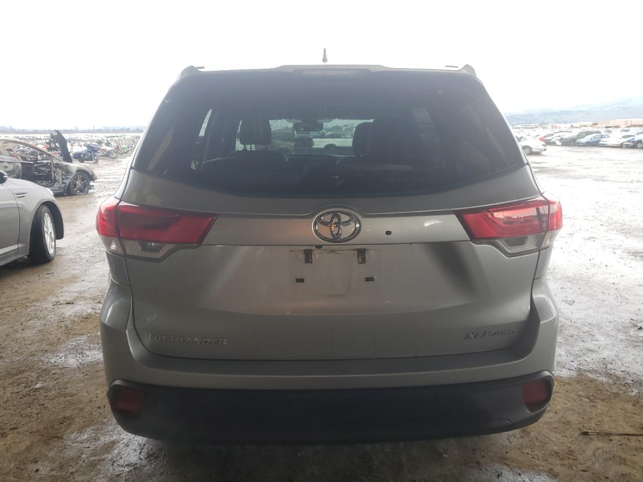 2019 Toyota Highlander - Image 6