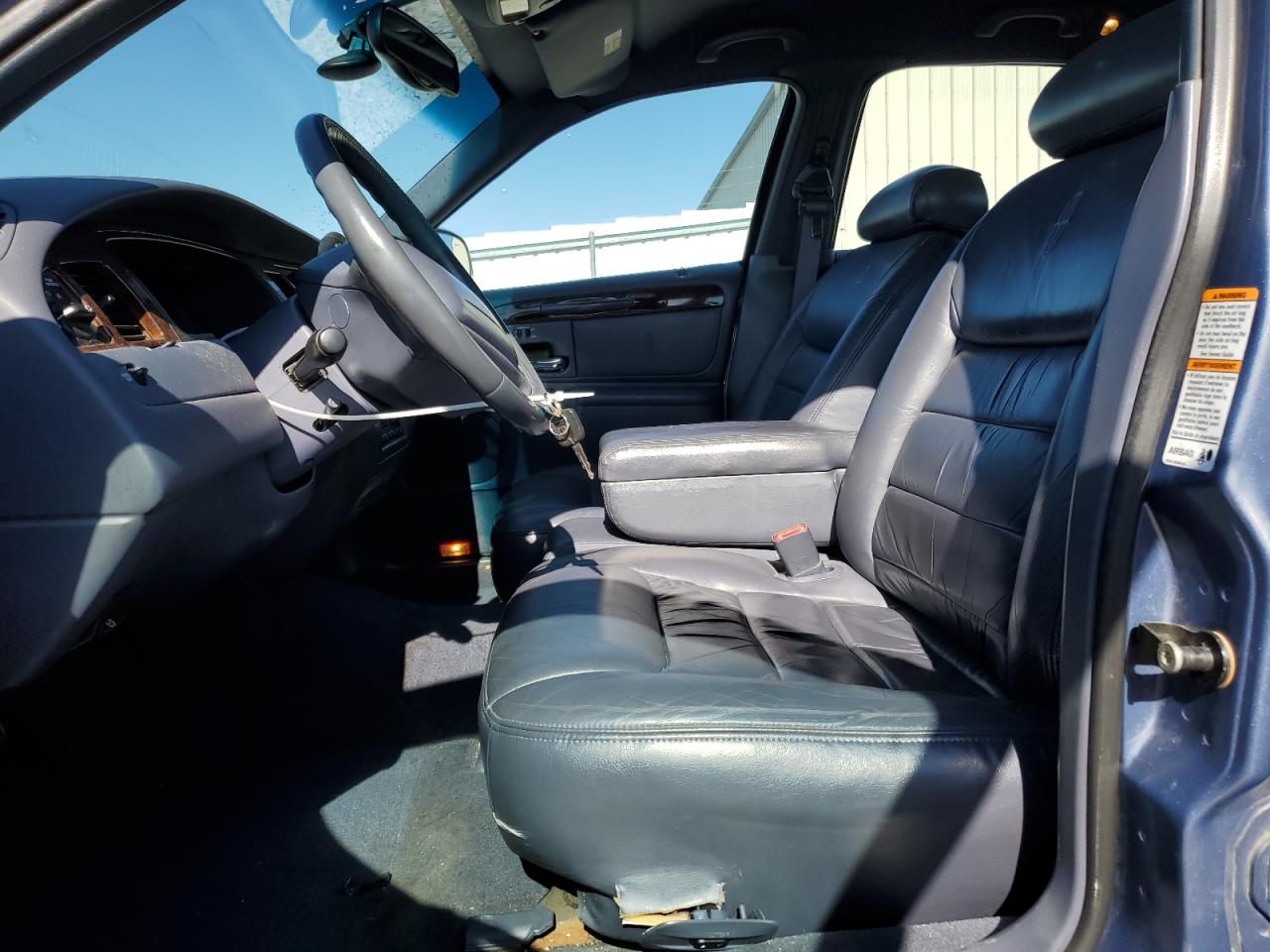 1999 Lincoln Town Car - Image 7