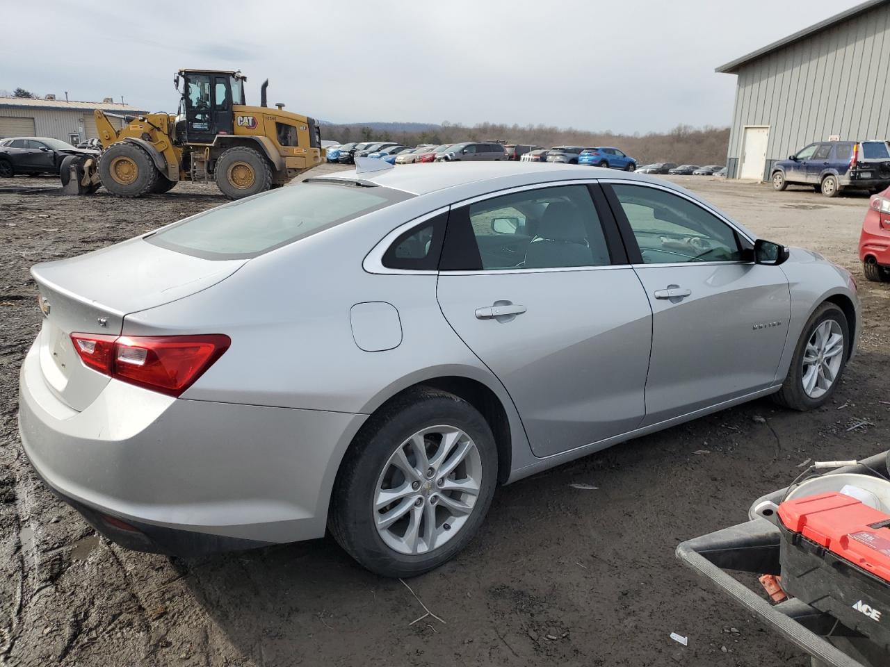 2017 Chevrolet Malibu - Image 3