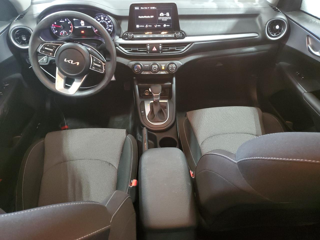 2024 Kia Forte - Image 8