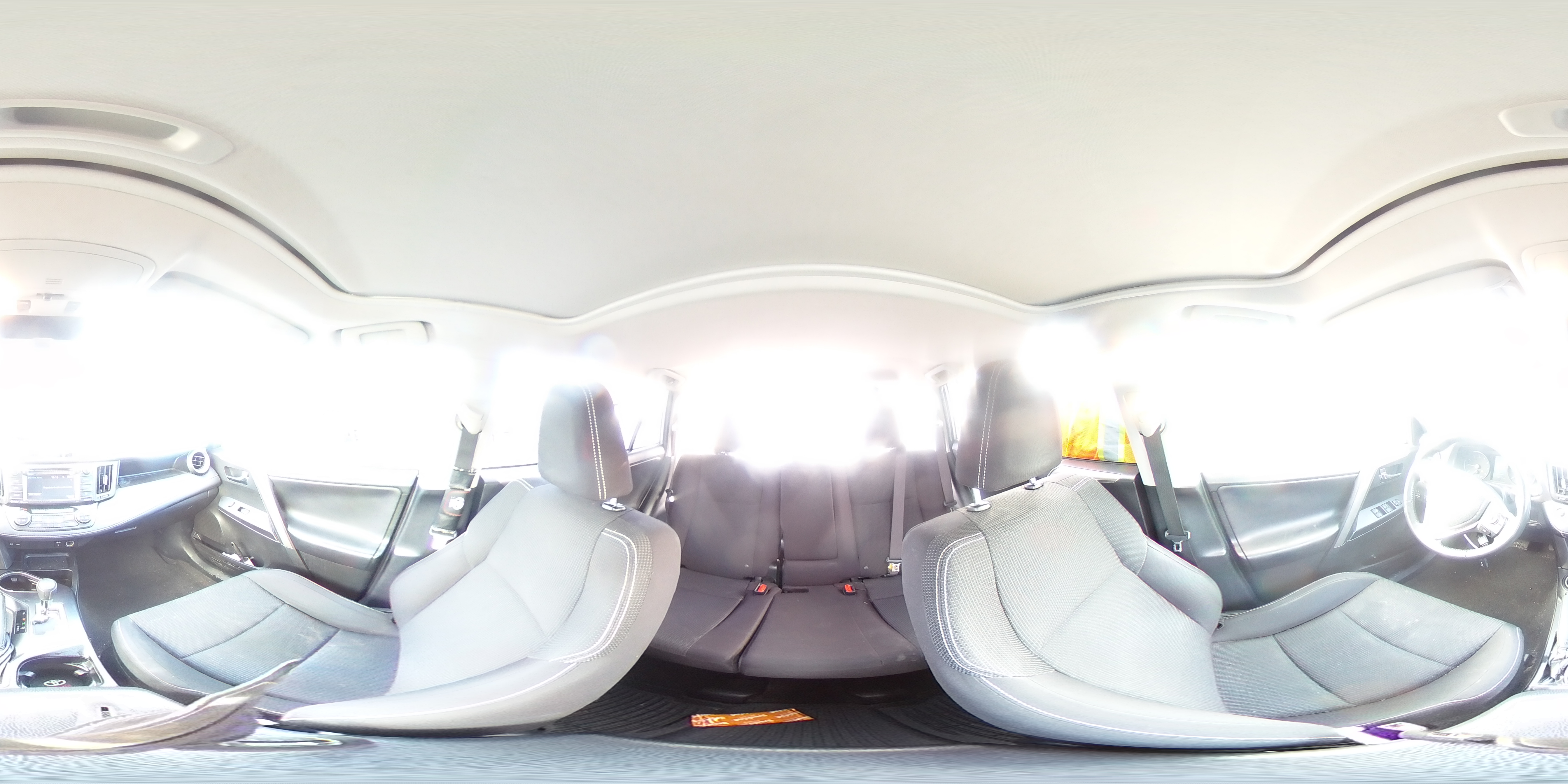 2018 Toyota RAV 4 - Image 12