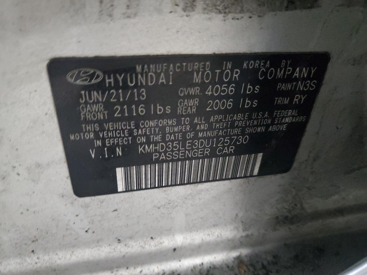 2013 Hyundai Elantra - Image 15