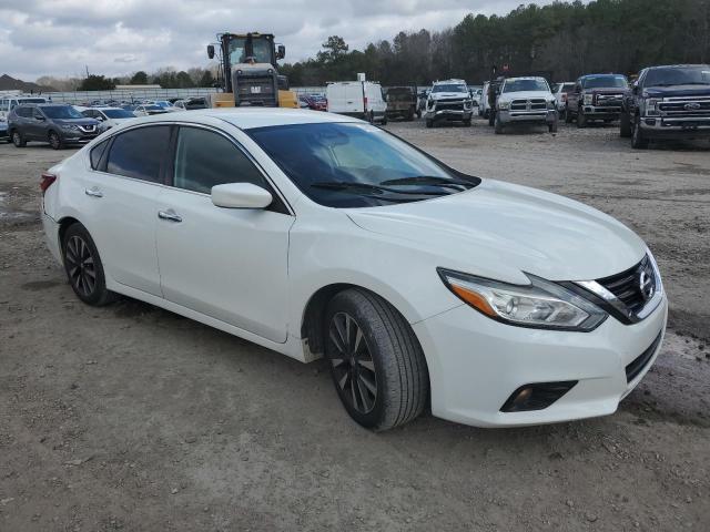  NISSAN ALTIMA 2018 Белый