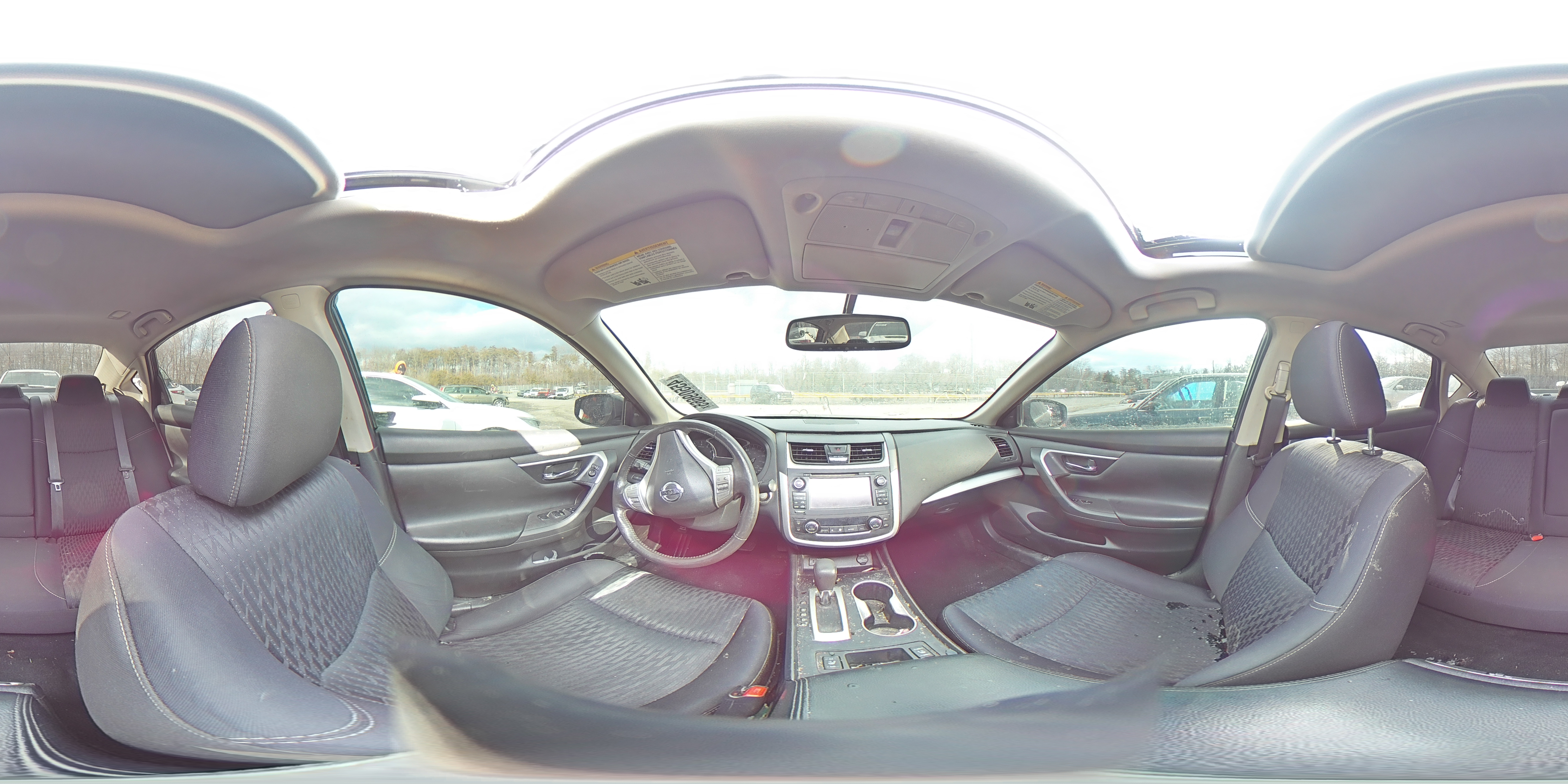 2017 Nissan Altima - Image 13