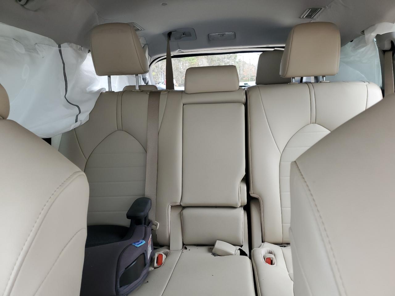 2021 Toyota Highlander - Image 10