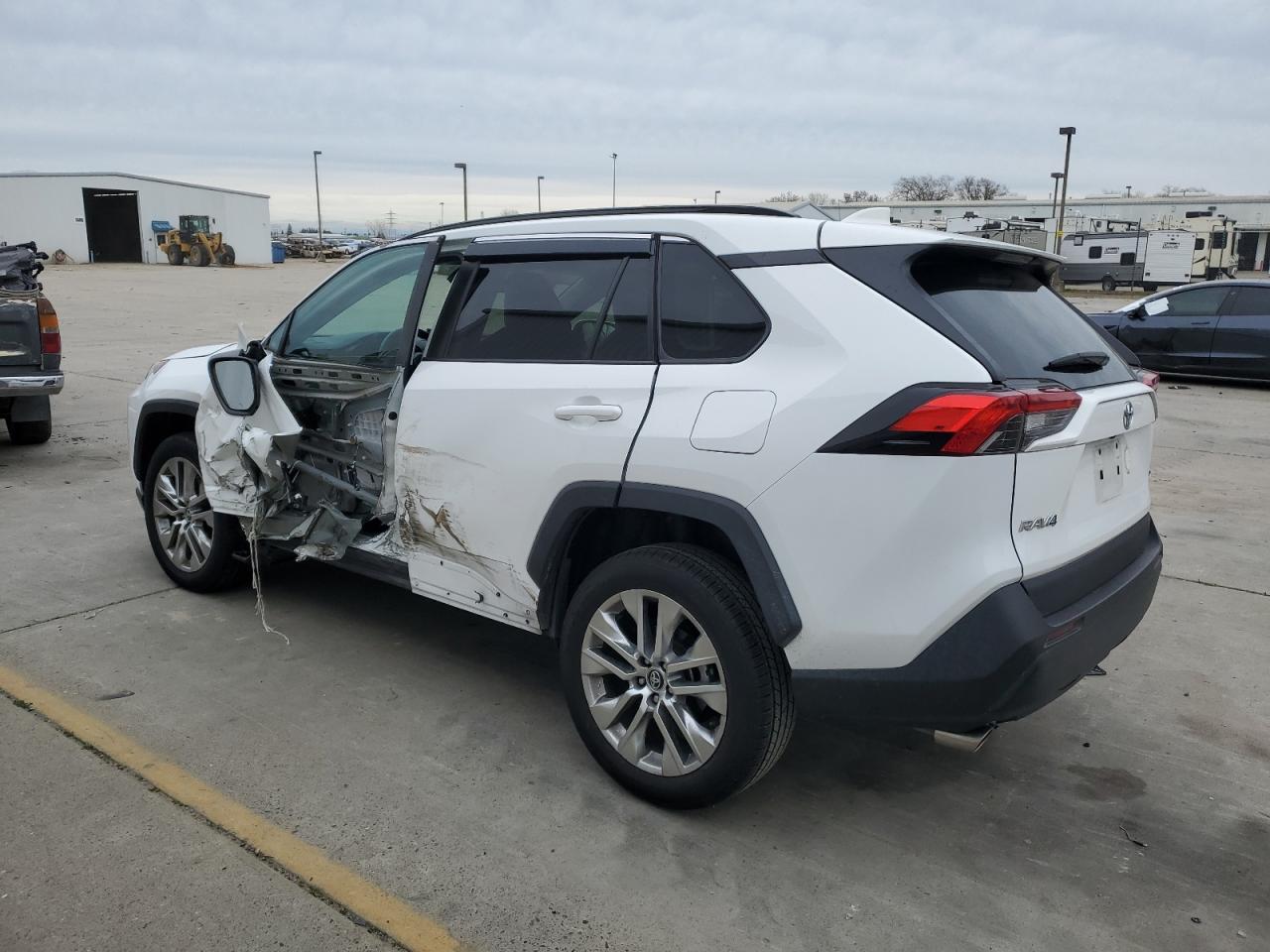 2020 Toyota RAV 4 - Image 2