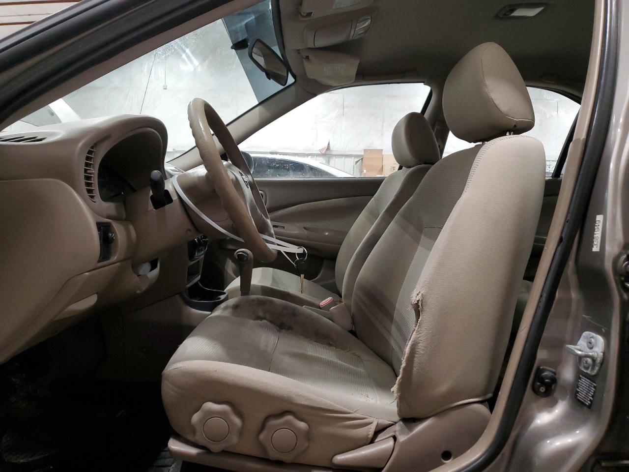 2005 Nissan Sentra - Image 7