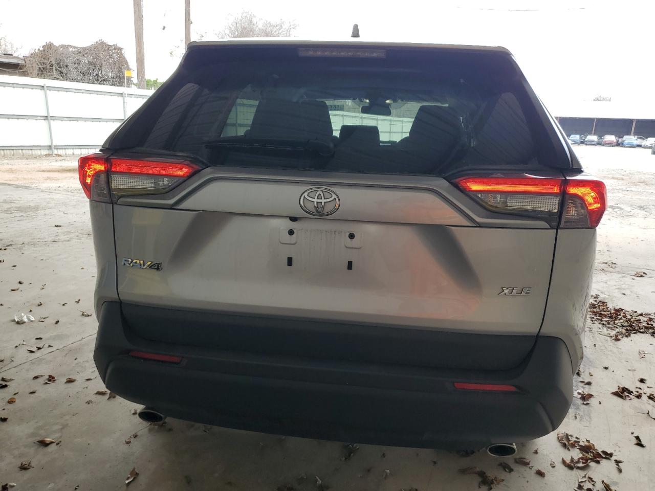 2024 Toyota RAV 4 - Image 6